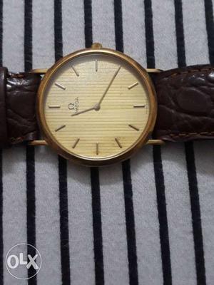 Vintage watch lover interested in OMEGA De ville