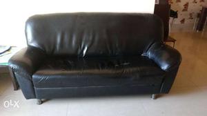 Durean Sofa in good condition & want to sell it