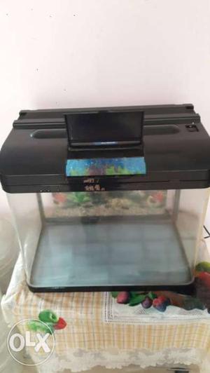 Fish tank for sale. 1 year old. no accessories