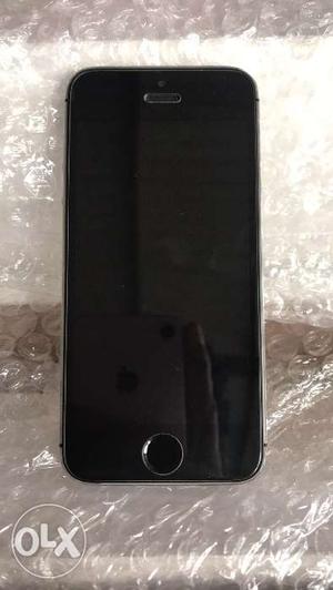IPhone 5s space gray 16gb with box and charger