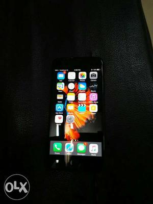Iphone 7 32gb jet black in new condition just 7