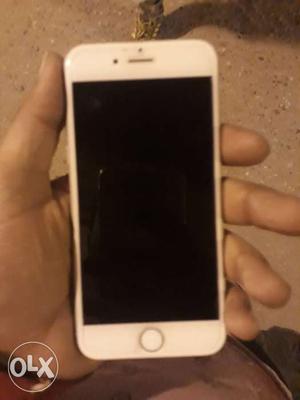 Mint I phone 6 silver 16 gb perfectly