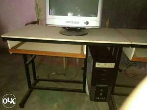 P4 cpu-. Computer table-800. Crt moniter-850.