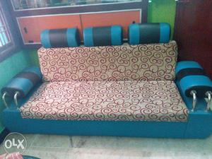 Very good condition with very good cusion sofa immediate