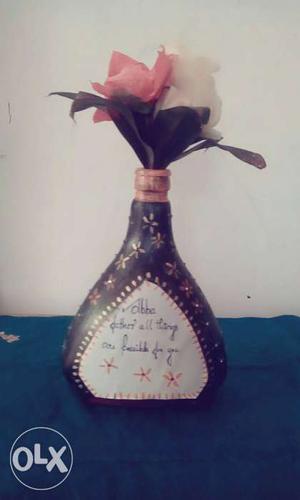 Black And White Floral Ceramic Decorative Bottle