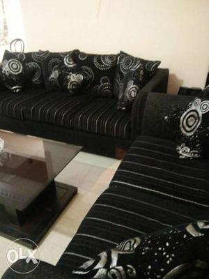 Black And silver 6 sheter (3+2+1) Sofa Set