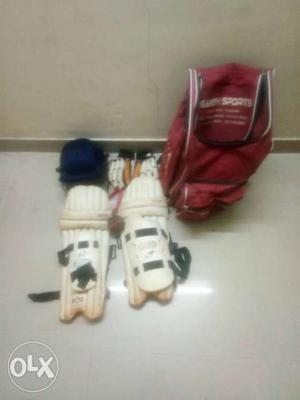 Cricket season kit 6months old want to sell