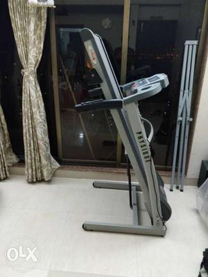 Motorised Treadmill in running condition. Price negotiable