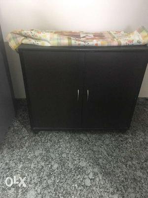 Storage cabinet can be used as crockery stand