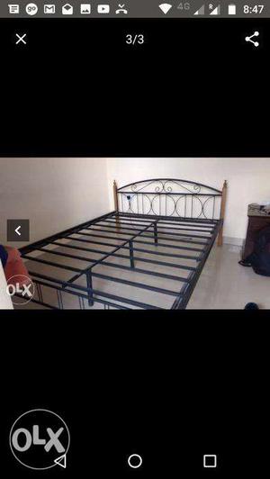 Wrought iron queen size bed in mint condition