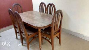 6 Chair Dinning table available for sell