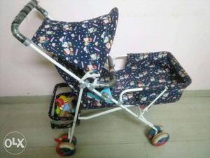 Baby's Floral Design Black And White Stroller