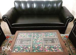 Brand new 5 seater sofa set with centre table