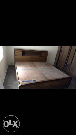 Double box bed 6×6. laminate on all sides.