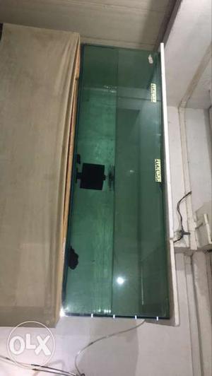 Fish tank for sale. 4*1.5 feet.