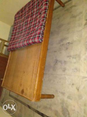 Good condition bed 4 by 6.25 foot and with meters
