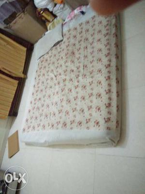 Sleepwell Mattress double bed 6"x6.5" for sale