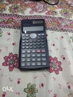 Black Casio FX-82MS Calculator