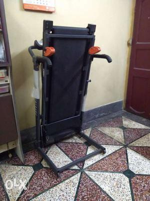 Fully motorised treadmill for 100kgs
