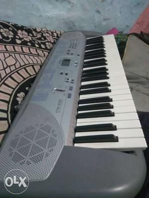 Gray And White Electric Piano