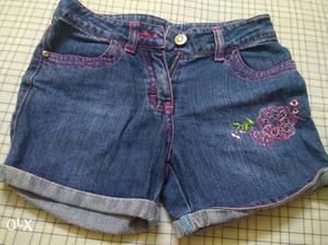 Hot pant from westside for girls, size- 5/6 yrs