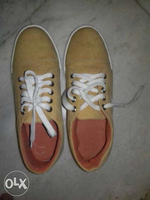 New canvas shoes
