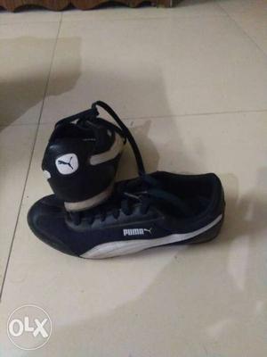 Puma original shoes black and white..it has only