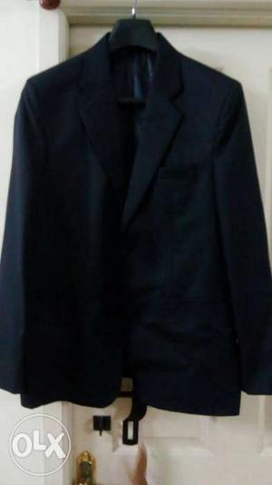 Raymond coat, Used only 2hrs. looks good and new