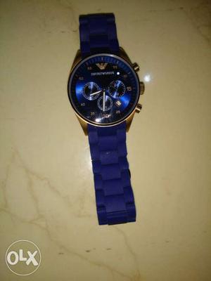 Round Blue Emporium Armani Chronograph Watch With Blue