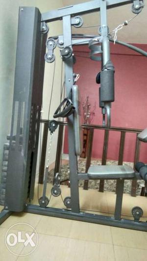 Urgent sell my 3years old home gym 85kg wight