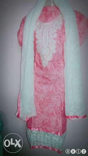 Women's Pink And White Kameez