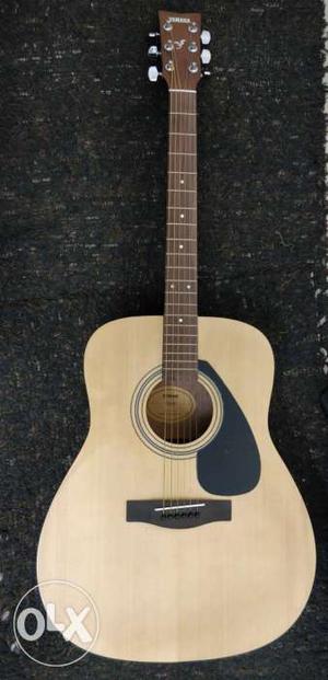 Yamaha Brown Acoustic Guitar F310 Never Used 10 months old