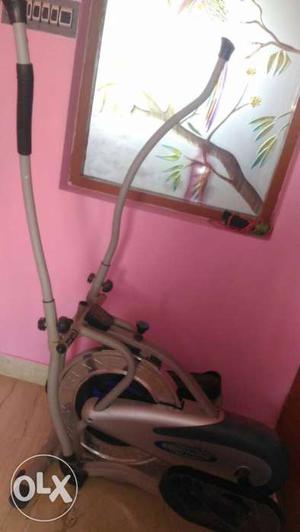 Elliptical in a very good condition hardly used