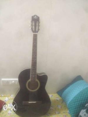 Pluto guitar black 39c
