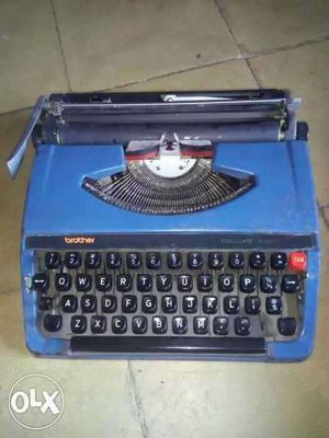 Portable typewriter borthers company made in japan