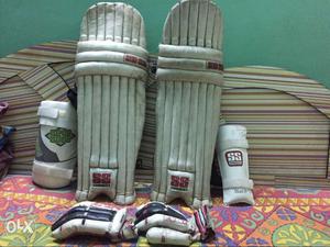 SS cricket kit. In very nice condition less used