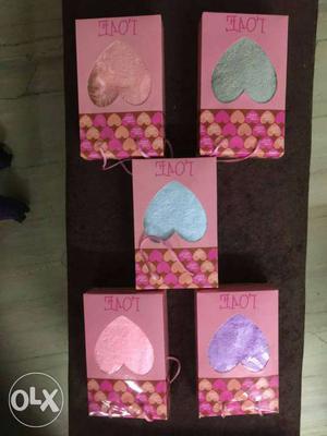 Shower cap in attractive gift pack use after hair wash