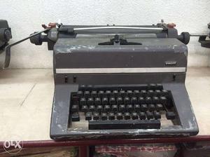 Typewriting machine in English letters in very