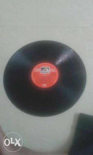 25 L.p. Record.. No Paper Cover. Old Song. _&