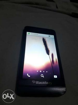 Blackberry Z10, 2 GB RAM and 16 GB internal