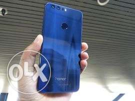 Honor 8 very good smart phone only 4 month use