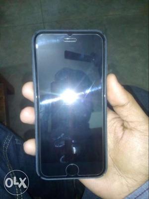 I phone 7 in excellent condition under warranty.