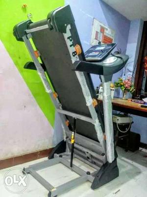 New prople tread mill pht81i good contion men wt