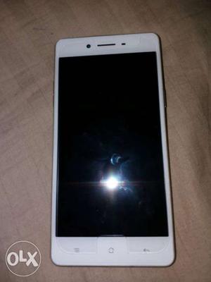 Oppo f1s 3gb 32gb Rom 4g volte in a brand new
