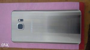 Samsung note 5 gold MINT CONDITION urgently sell