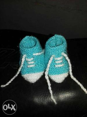 Baby's Teal-and-white Knit Bootees
