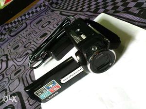 Good condition Sony Full HD(handy cam) video camera 70x