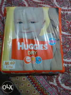 New Huggies Dry M (60 diapers 5-11kg)