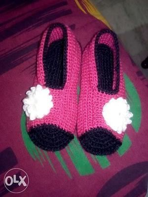 New fresh handmade woolen shoes for 6 year girl