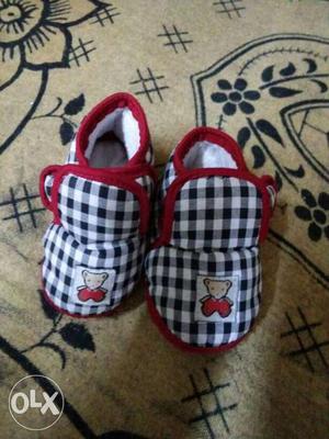 Small booties for babies upto 1 year old